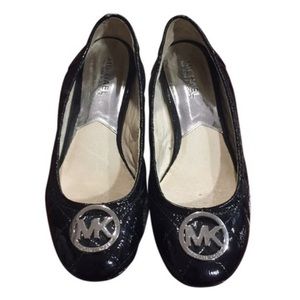 MICHAEL KORS Fulton quilted black leather flats!